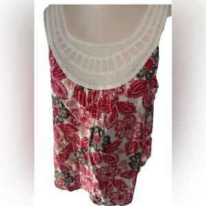Loft Women's Crochet Neckline Cotton Tank Top Floral Red Black White XL